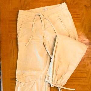 Banana Republic Lightweight Cargo Pants size 6